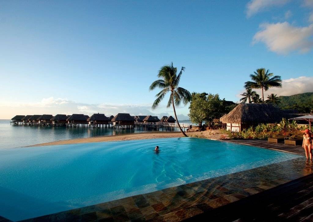 Отель Sofitel Moorea Ia Ora Beach Resort.