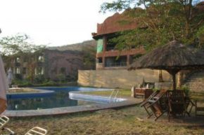 Serengeti Sopa Lodge