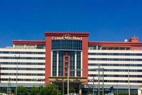 Grand Mir Hotel