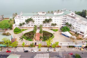 Century Riverside Hue